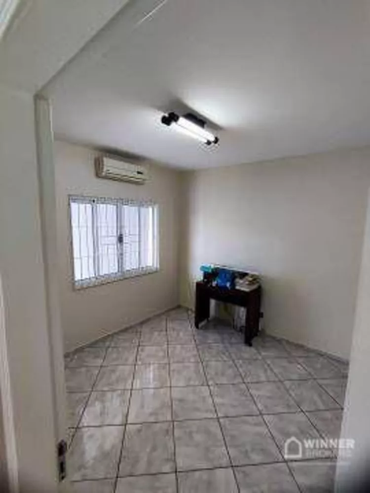 Casa à venda com 4 quartos, 240m² - Foto 7