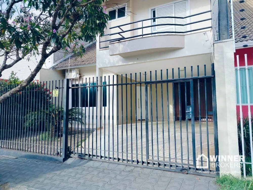 Sobrado, 4 quartos, 300 m² - Foto 1