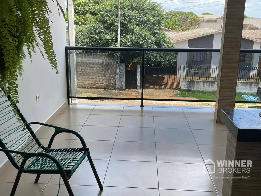 Sobrado, 6 quartos, 186 m² - Foto 1