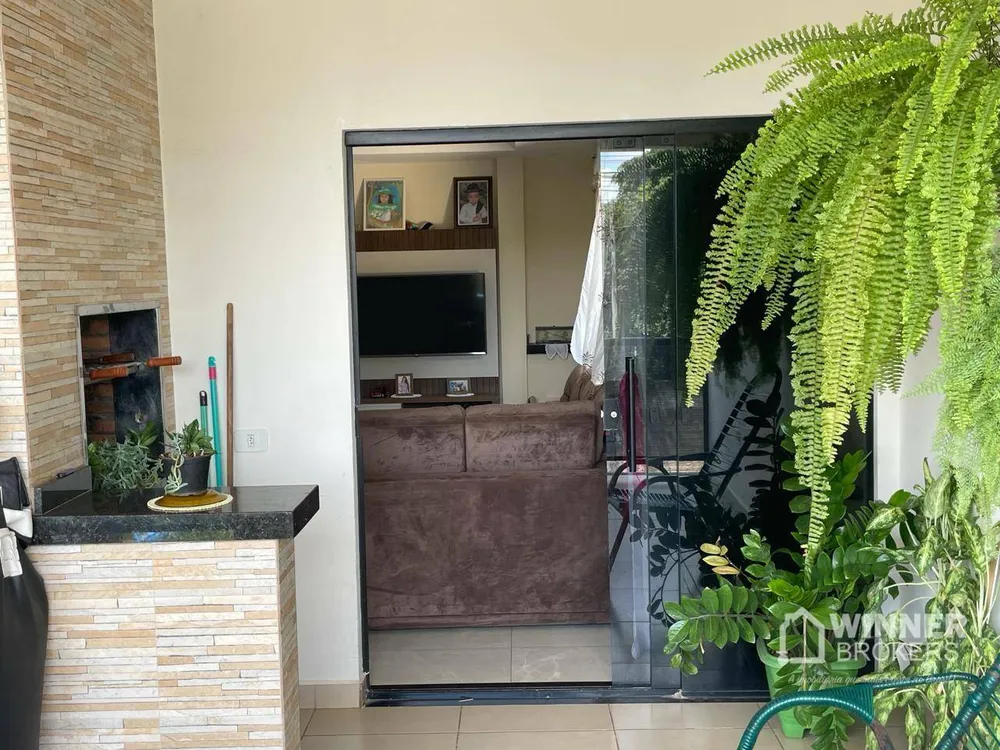 Sobrado, 6 quartos, 186 m² - Foto 2