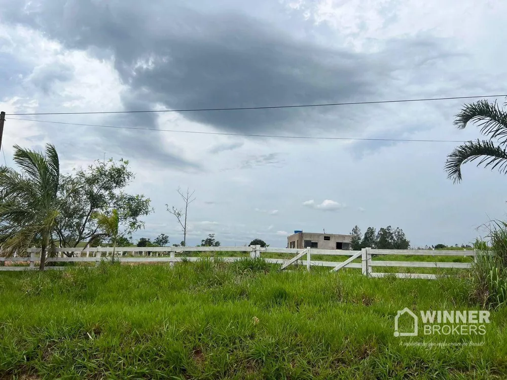 Chácara à venda com 3 quartos, 120m² - Foto 1