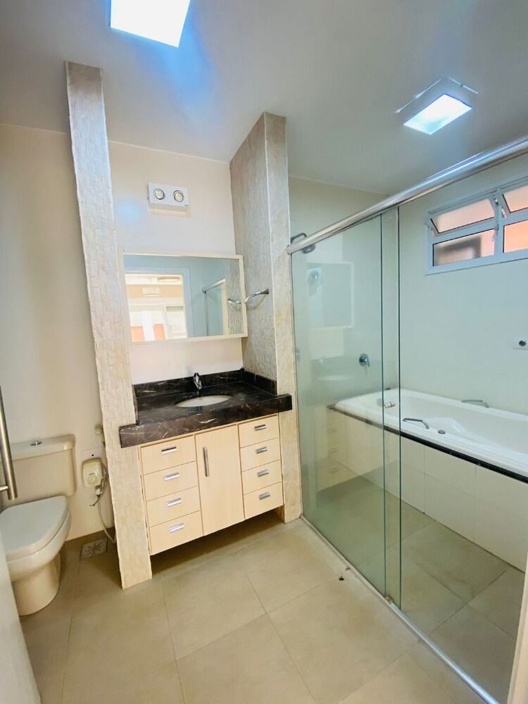 Casa à venda com 4 quartos, 327m² - Foto 3