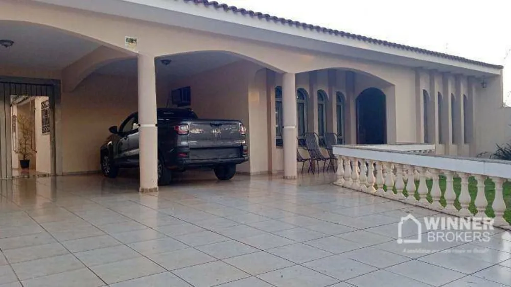 Casa, 4 quartos, 275 m² - Foto 1