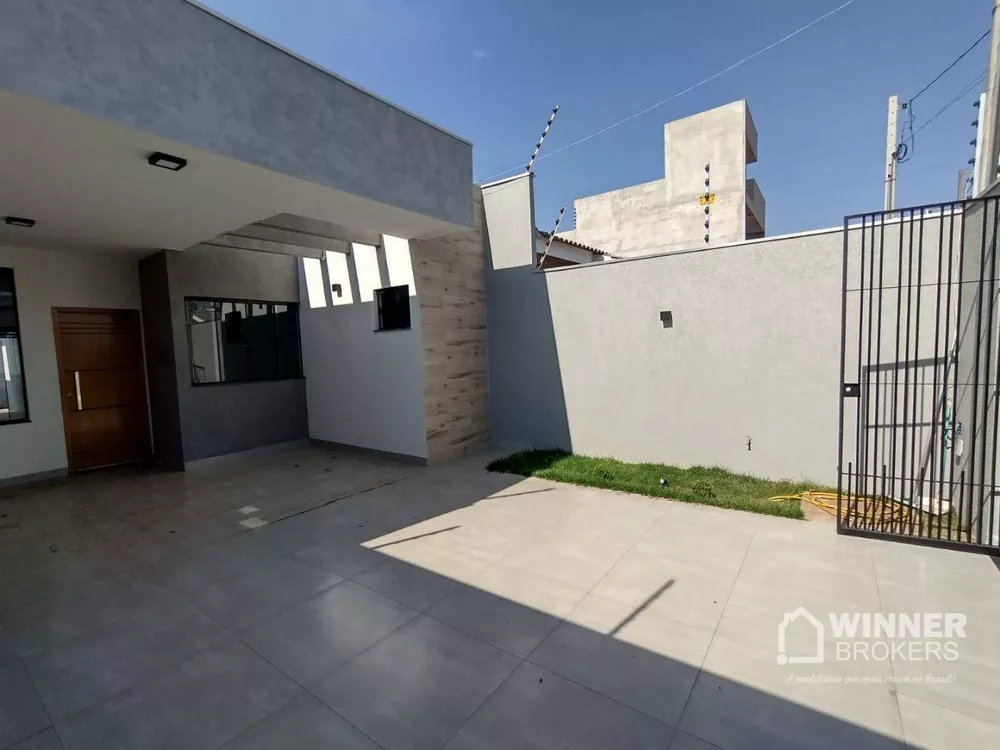 Casa à venda com 3 quartos, 90m² - Foto 2