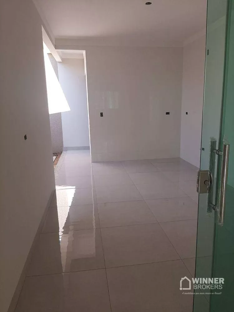 Casa à venda com 3 quartos, 105m² - Foto 7