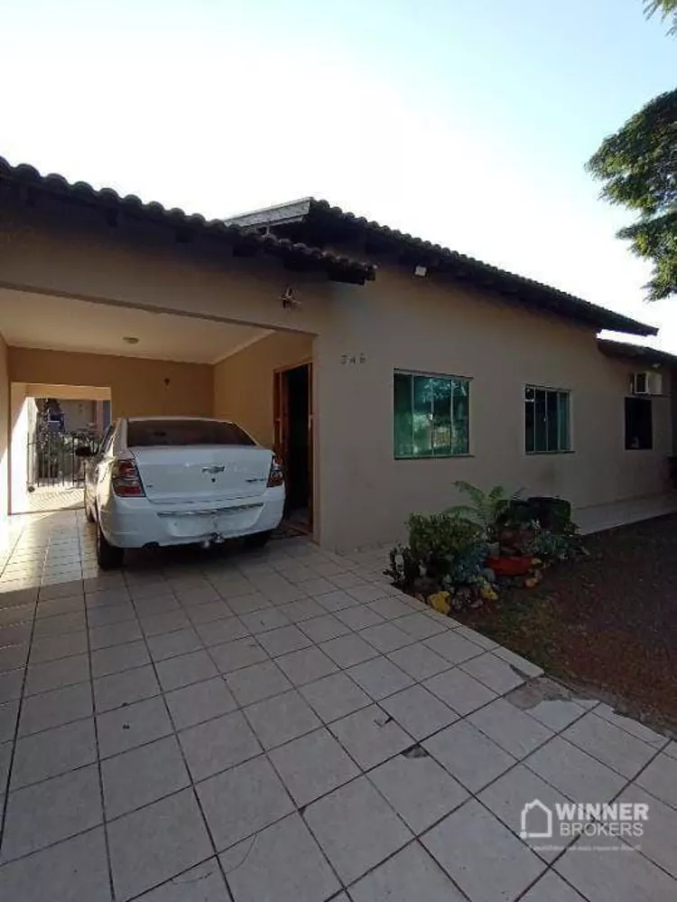 Casa à venda com 3 quartos, 197m² - Foto 1