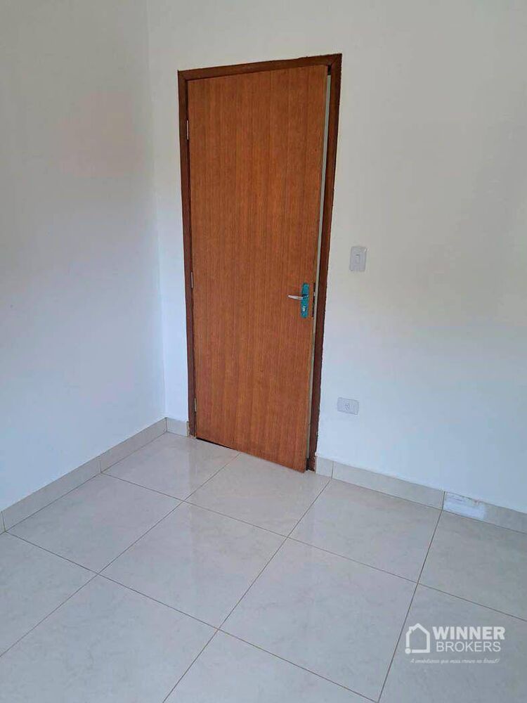 Casa à venda com 3 quartos, 90m² - Foto 2