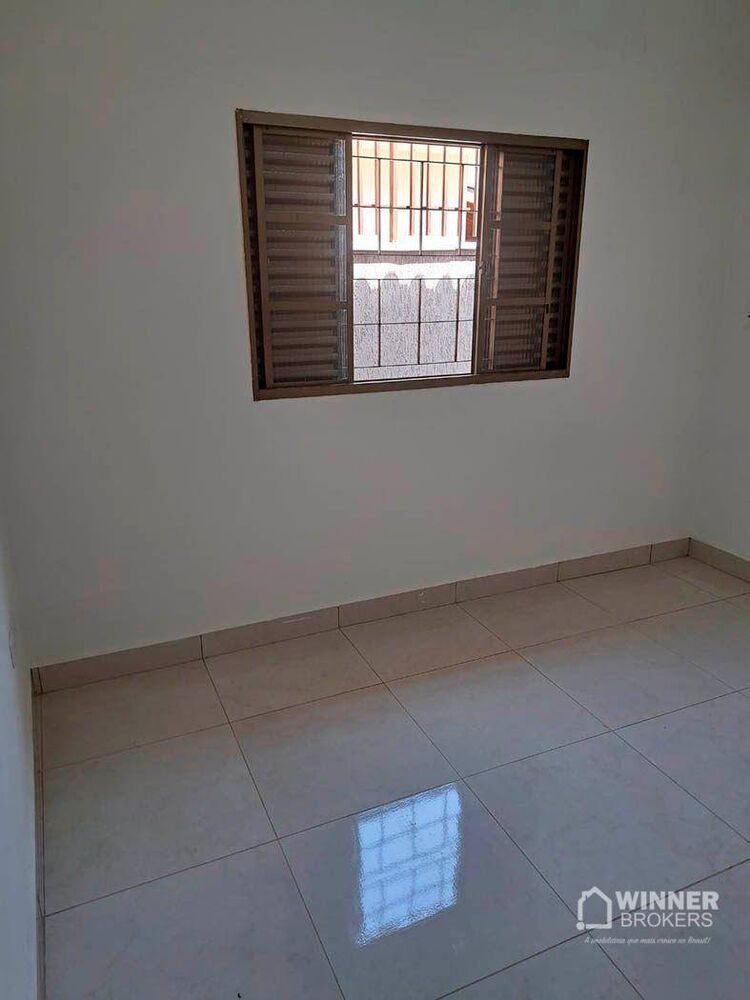 Casa à venda com 3 quartos, 90m² - Foto 5