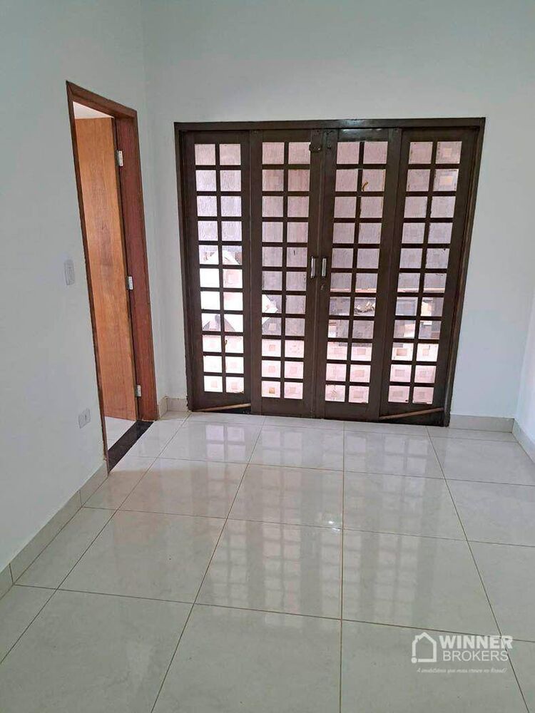 Casa à venda com 3 quartos, 90m² - Foto 3