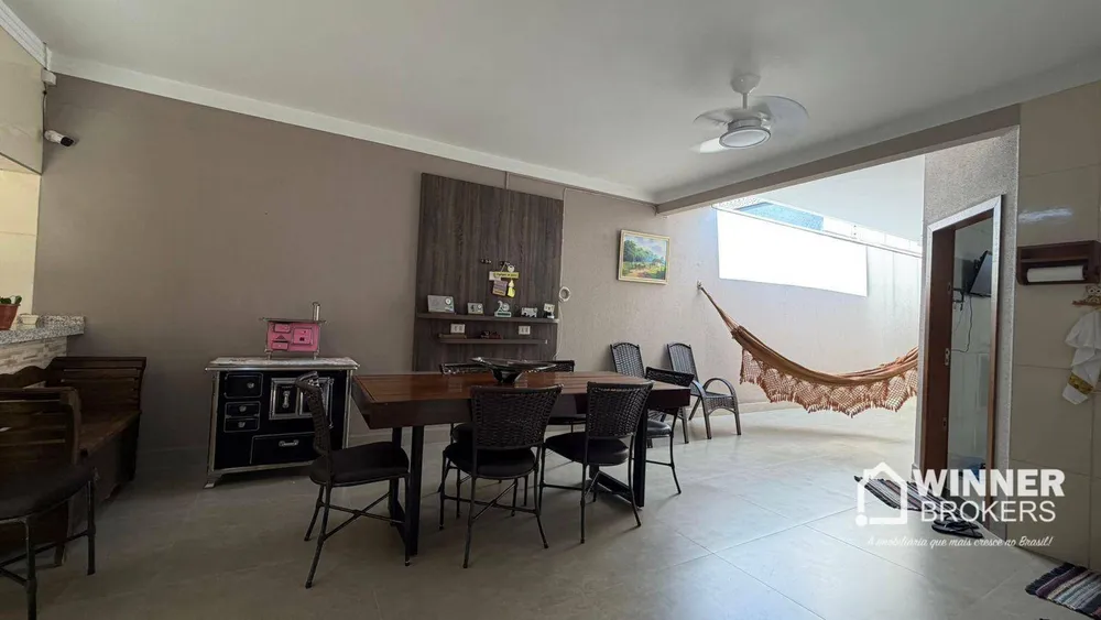Casa, 3 quartos, 145 m² - Foto 1