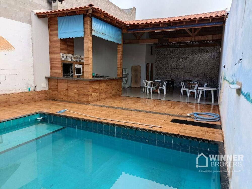 Chácara à venda com 2 quartos, 203m² - Foto 4