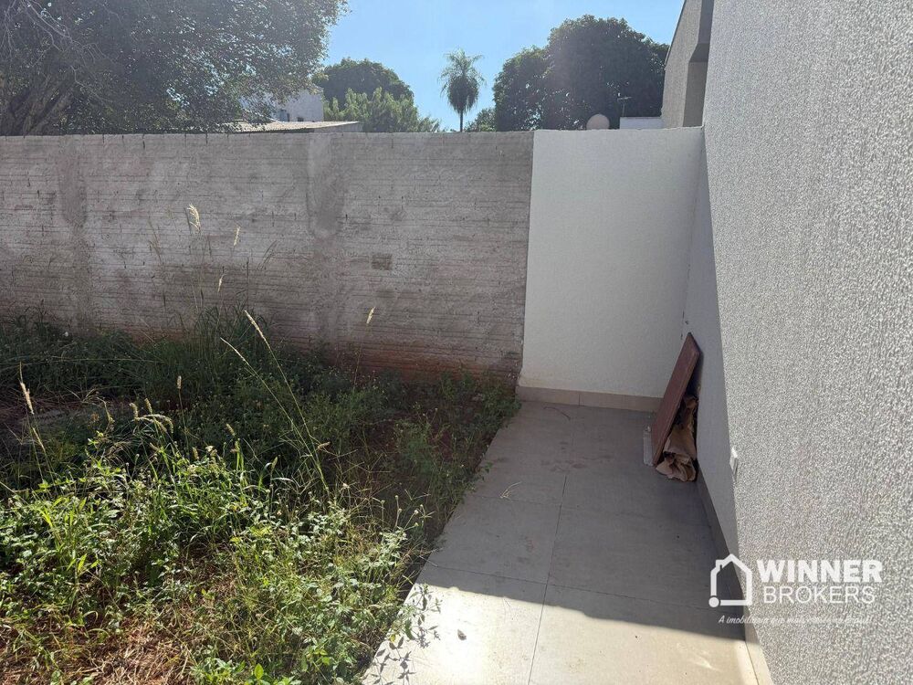Casa à venda com 2 quartos, 60m² - Foto 9