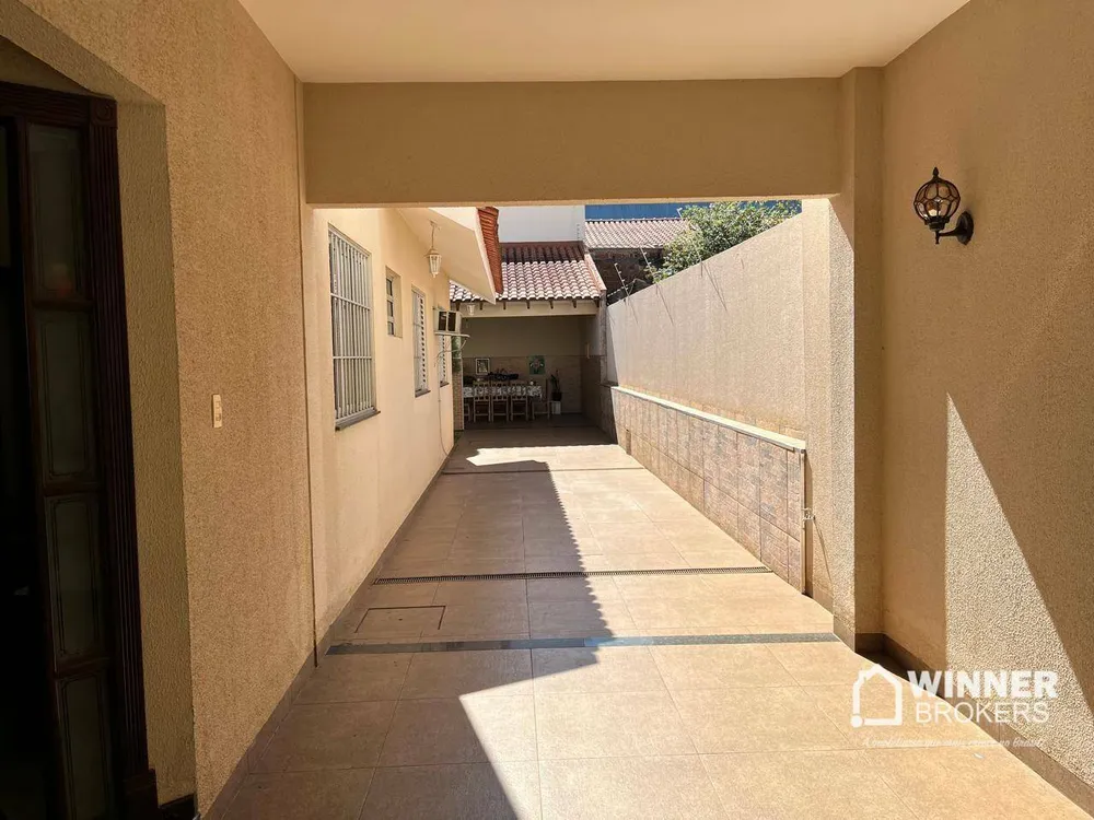 Casa, 3 quartos, 174 m² - Foto 4