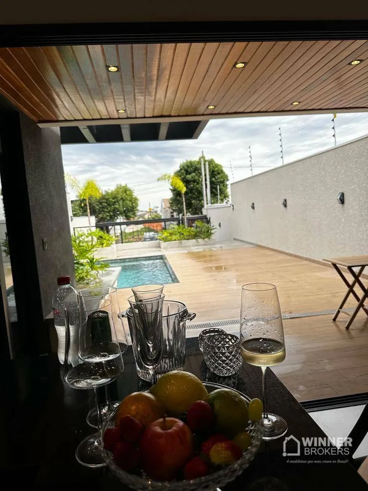 Casa, 4 quartos, 190 m² - Foto 3