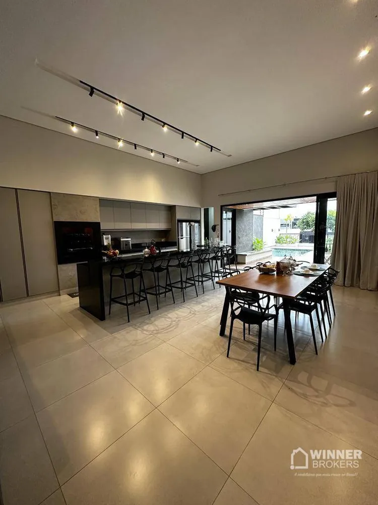 Casa, 4 quartos, 190 m² - Foto 4