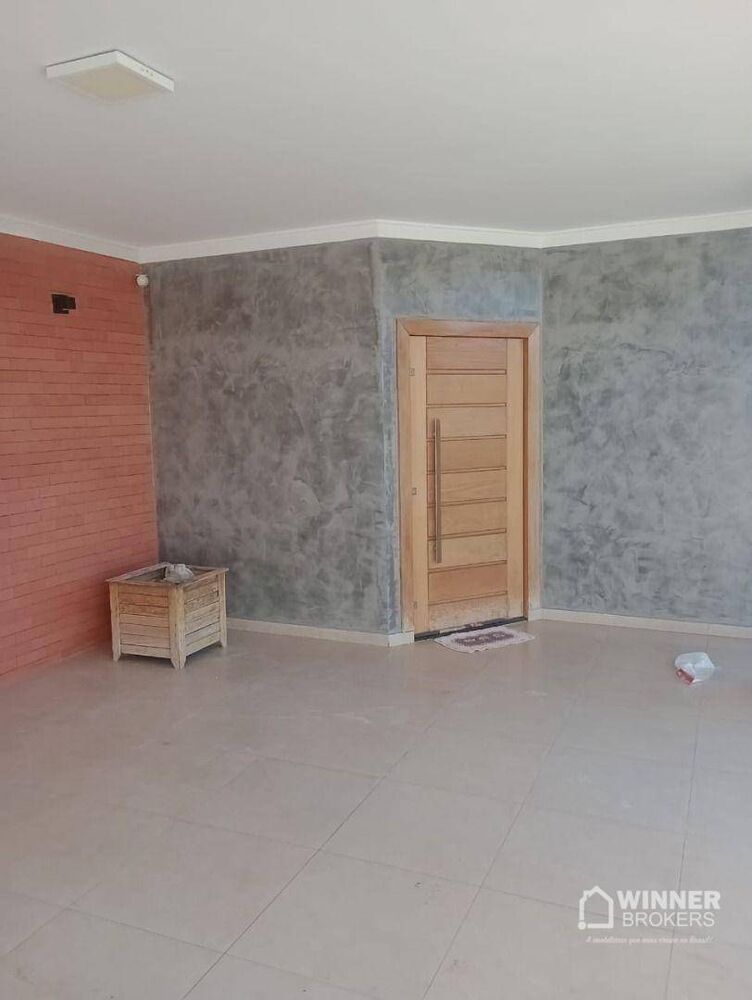 Casa à venda com 3 quartos, 176m² - Foto 2