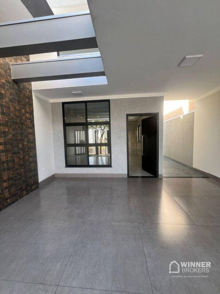 Casa à venda com 3 quartos, 99m² - Foto 2