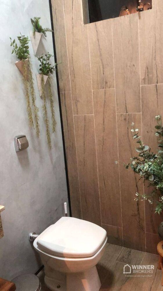 Casa à venda com 4 quartos, 220m² - Foto 4