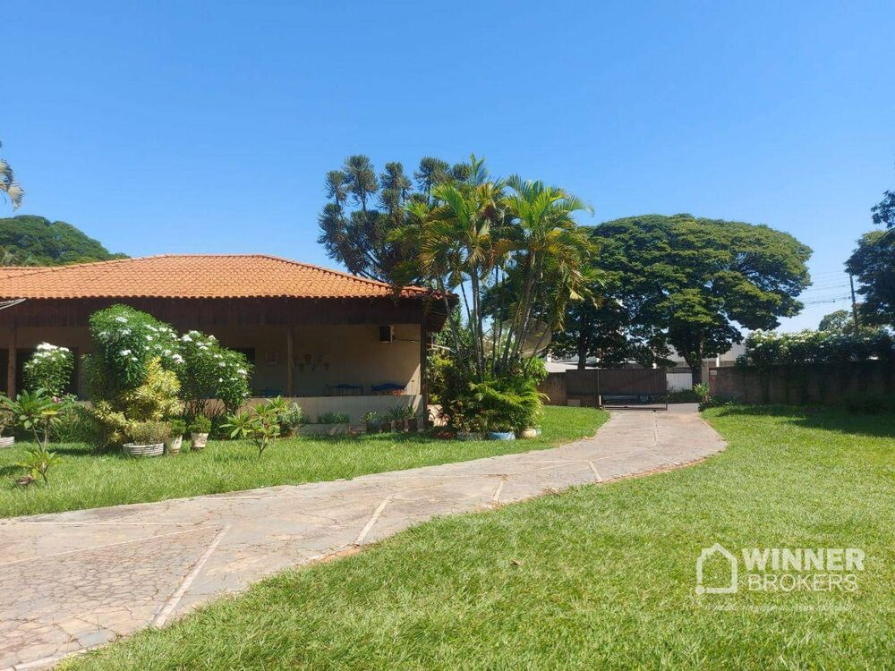 Casa à venda com 4 quartos, 480m² - Foto 4