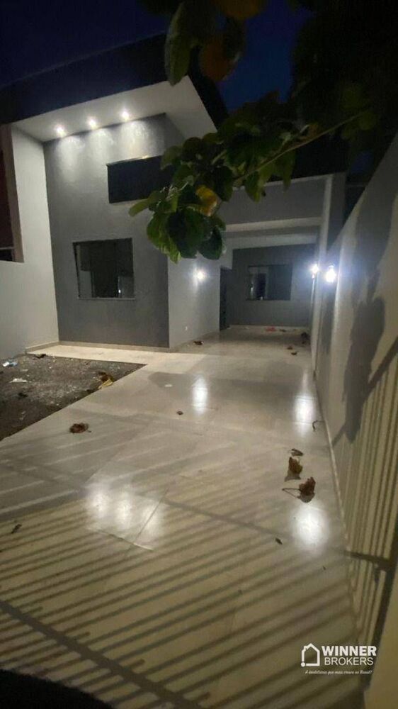 Casa à venda com 3 quartos, 72m² - Foto 4