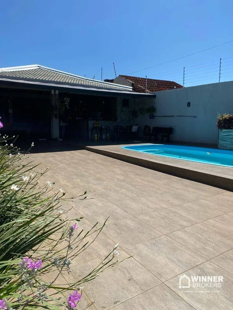 Casa, 2 quartos, 130 m² - Foto 1