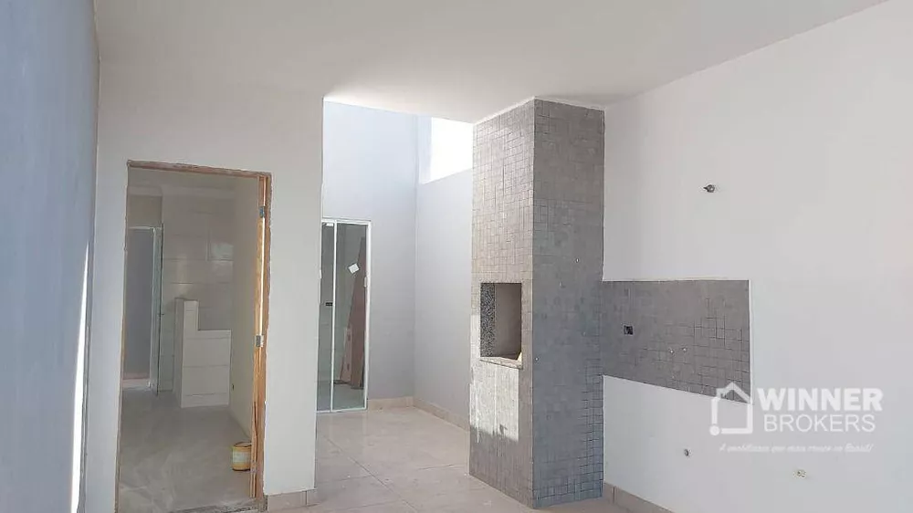 Casa à venda com 3 quartos, 80m² - Foto 2