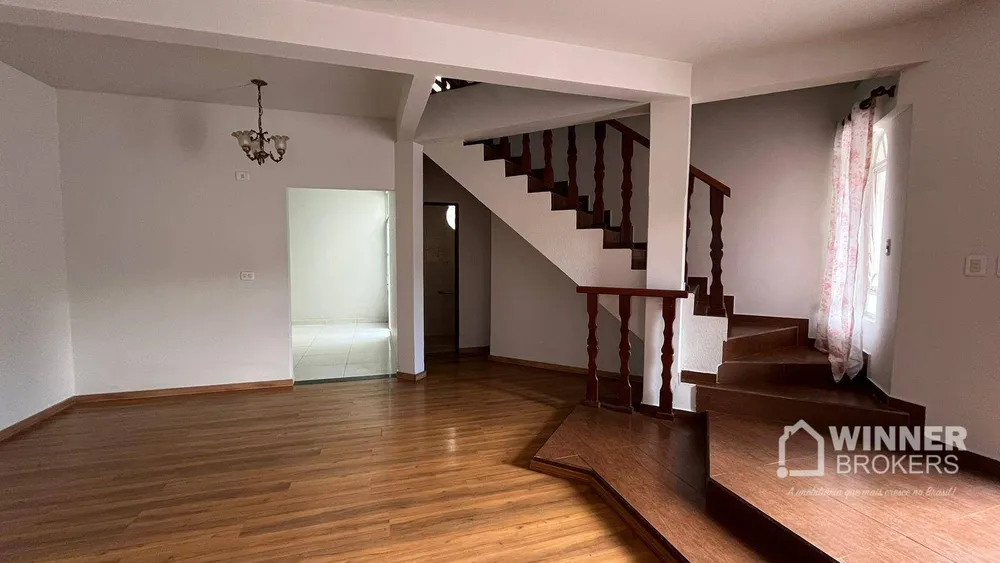 Sobrado, 3 quartos, 244 m² - Foto 2