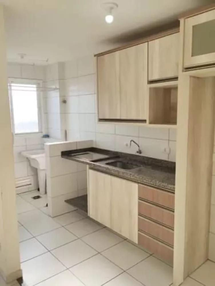 Apartamento à venda com 3 quartos, 59m² - Foto 2