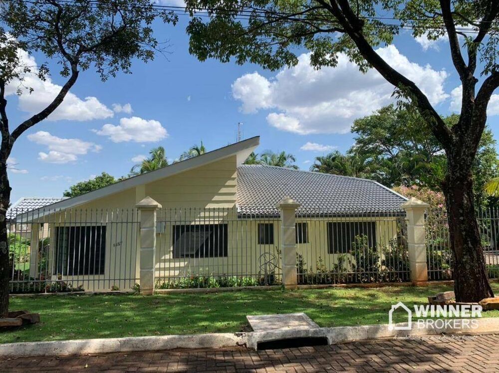 Chácara à venda com 3 quartos, 196m² - Foto 2