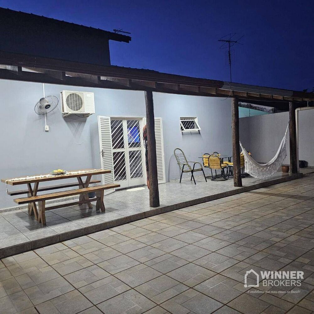 Casa à venda com 3 quartos, 356m² - Foto 18