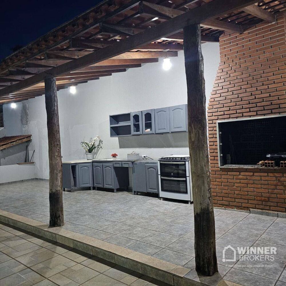 Casa à venda com 3 quartos, 356m² - Foto 20