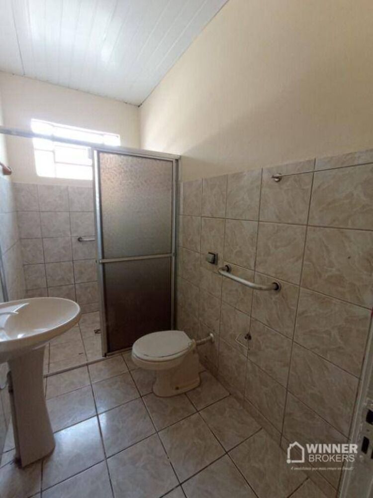 Casa para alugar com 3 quartos, 100m² - Foto 2