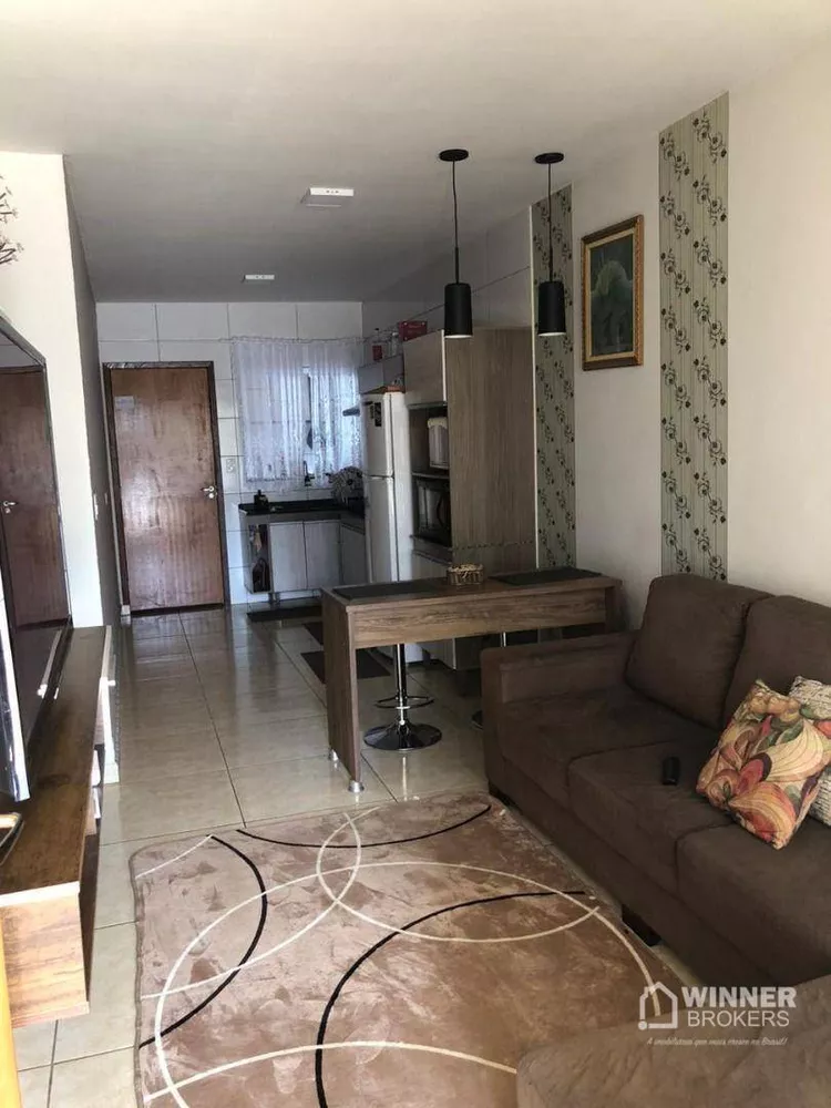 Casa à venda com 2 quartos, 60m² - Foto 3