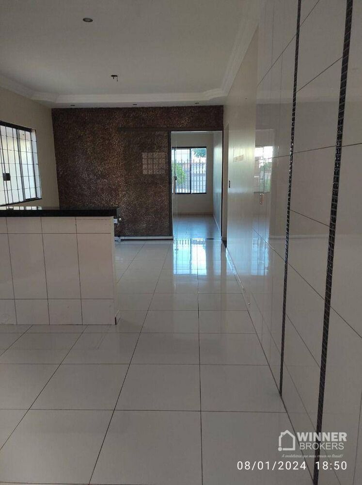 Casa à venda com 3 quartos, 159m² - Foto 2