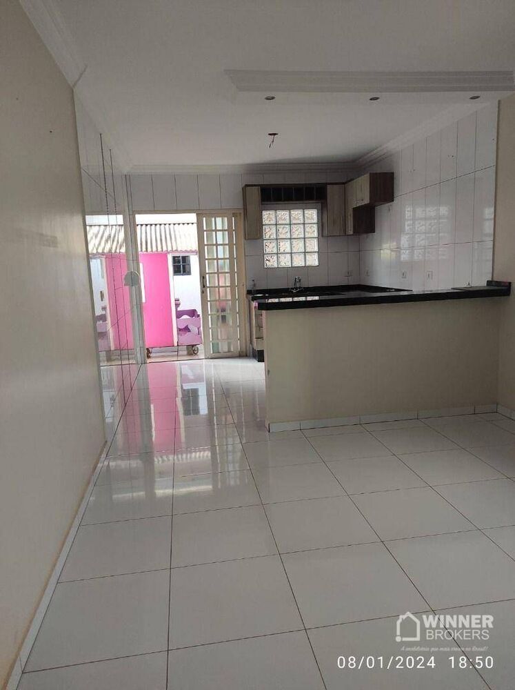 Casa à venda com 3 quartos, 159m² - Foto 3