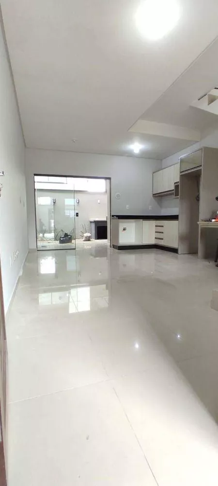 Sobrado à venda com 2 quartos, 100m² - Foto 3