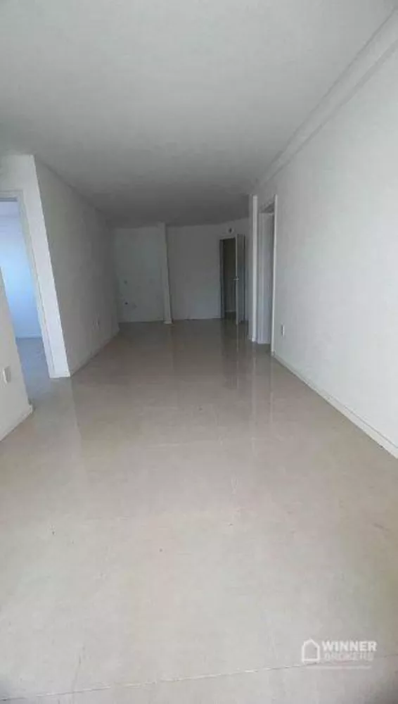 Apartamento à venda com 2 quartos, 62m² - Foto 4