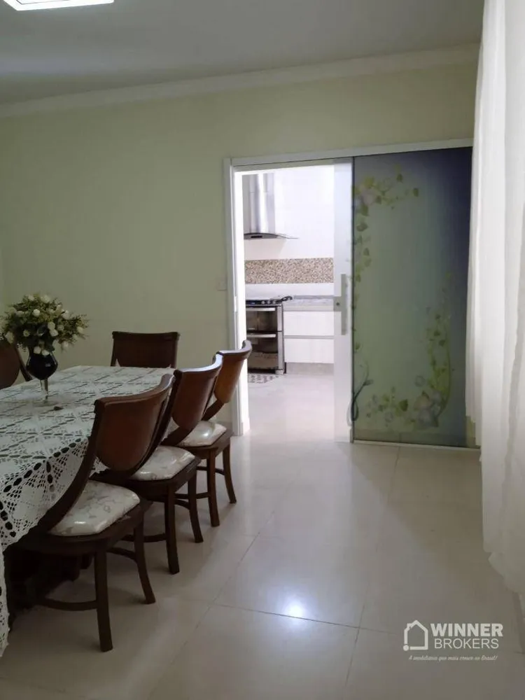 Casa, 5 quartos, 197 m² - Foto 9