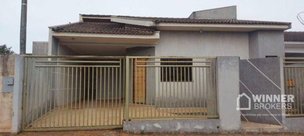 Casa à venda com 3 quartos, 150m² - Foto 1