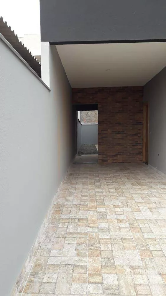 Casa à venda com 3 quartos, 84m² - Foto 2