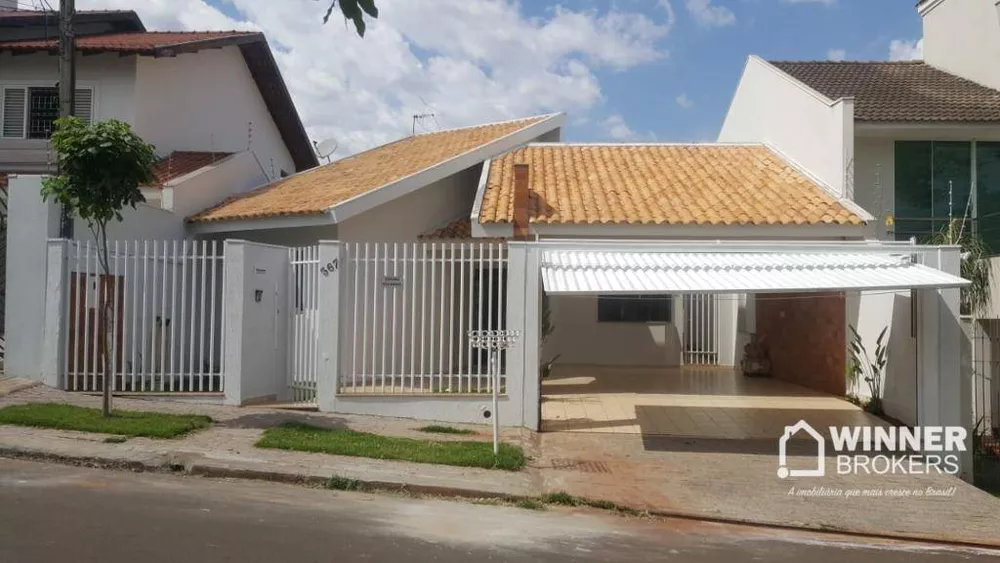 Casa à venda com 4 quartos, 260m² - Foto 2