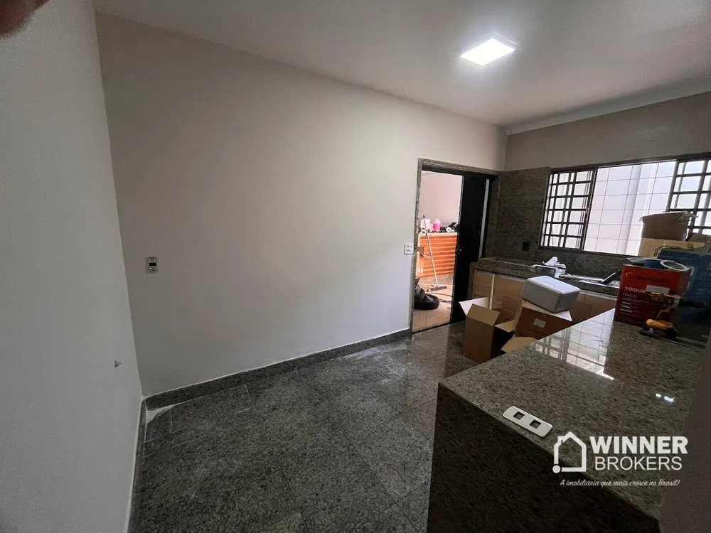 Casa, 4 quartos, 130 m² - Foto 3