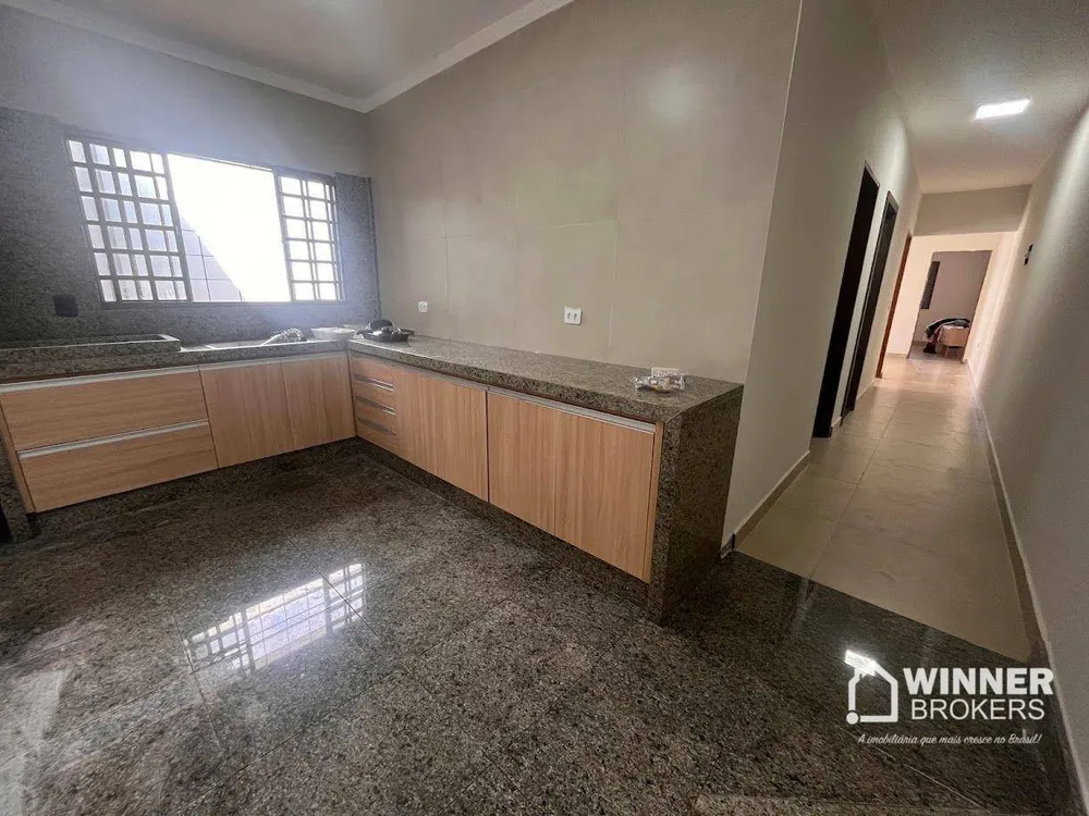 Casa, 4 quartos, 130 m² - Foto 2