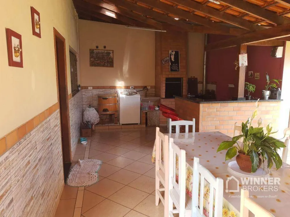 Sobrado, 4 quartos, 248 m² - Foto 2