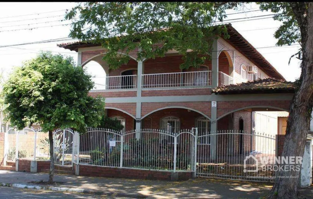 Sobrado, 6 quartos, 480 m² - Foto 1