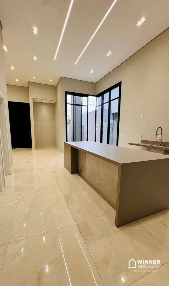 Casa, 3 quartos, 172 m² - Foto 2