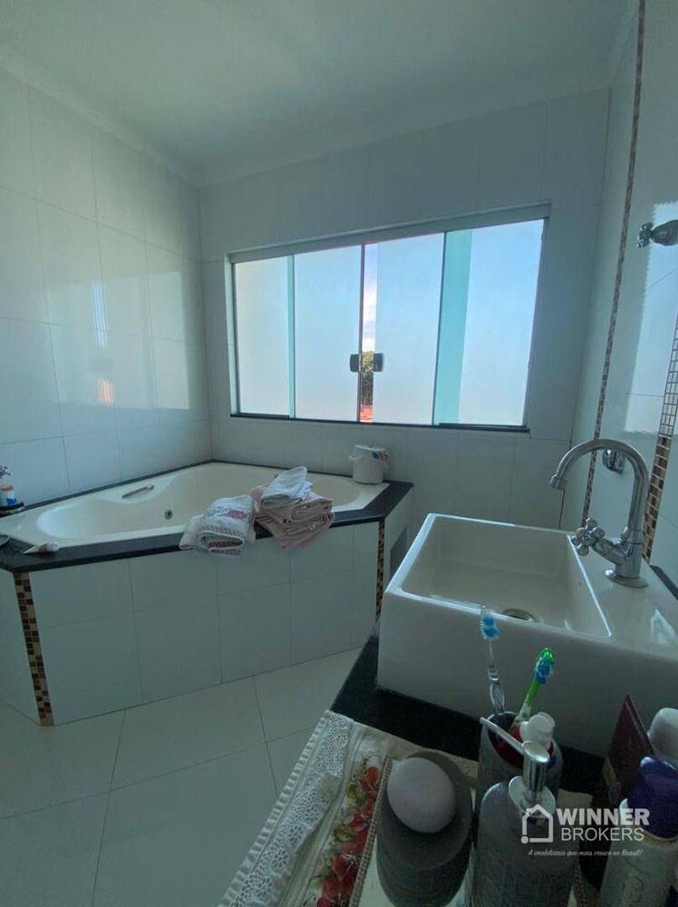 Sobrado à venda com 4 quartos, 314m² - Foto 3