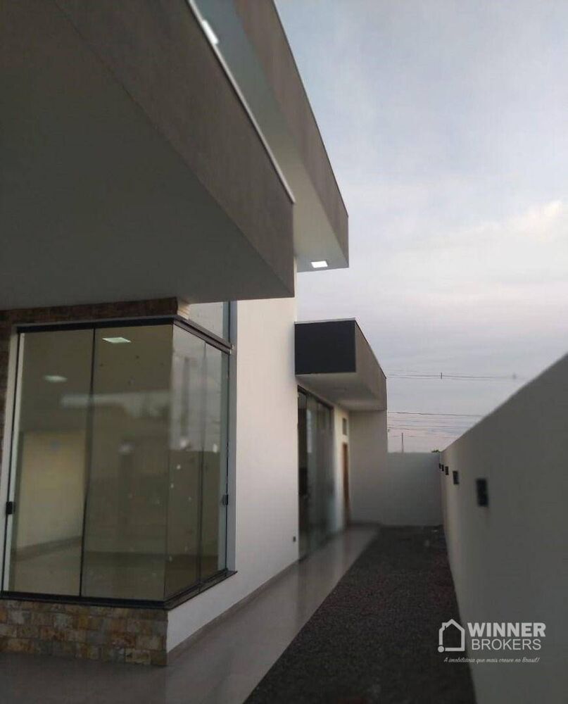 Casa à venda com 3 quartos, 143m² - Foto 2