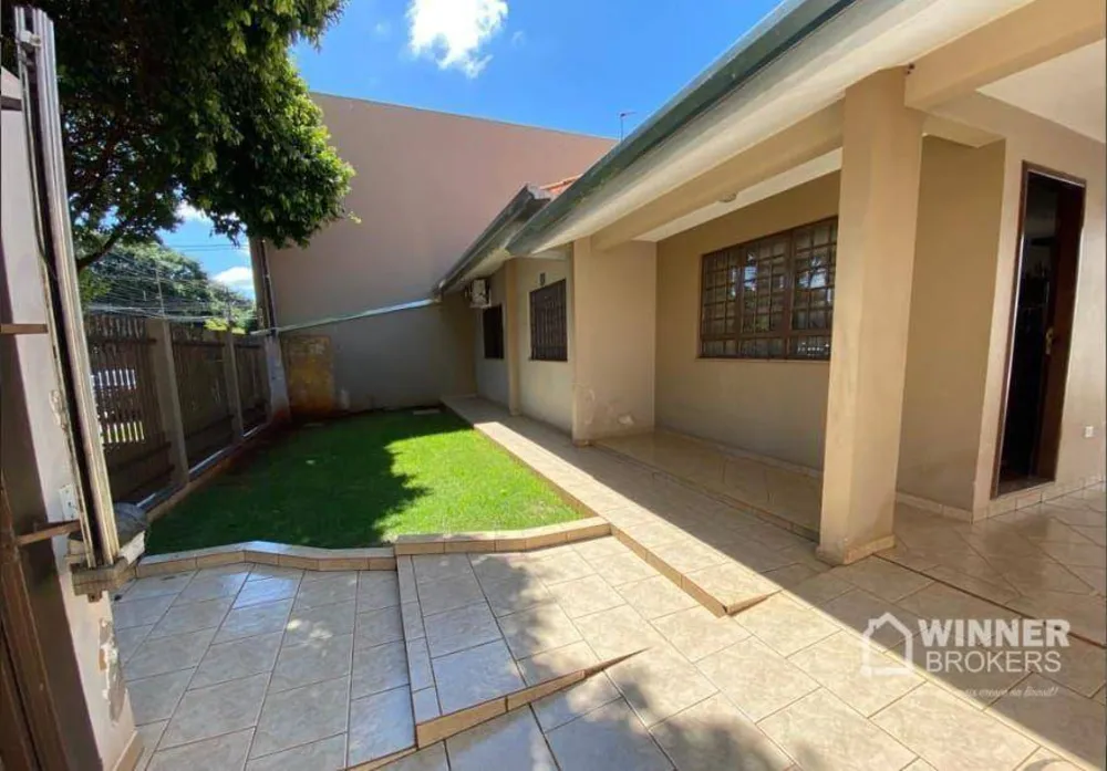 Casa, 4 quartos, 231 m² - Foto 1