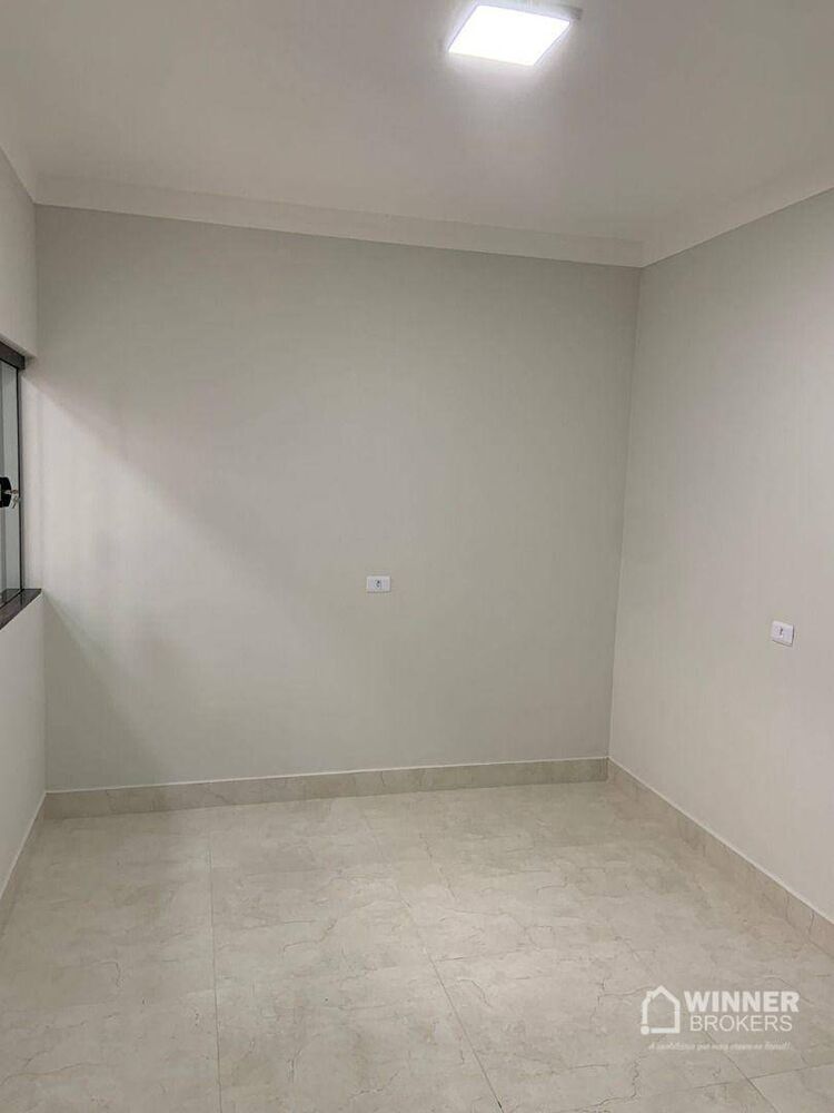 Casa à venda com 3 quartos, 76m² - Foto 4